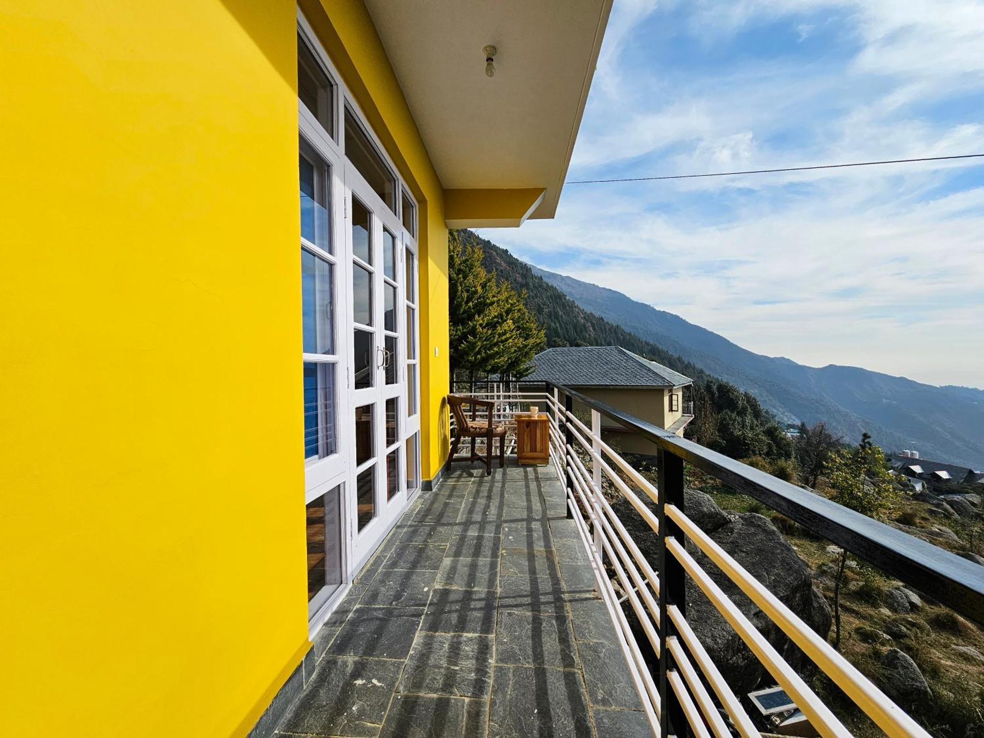 Young Monk Hostel & Cafe Dharamkot McLeod Ganj Exteriér fotografie